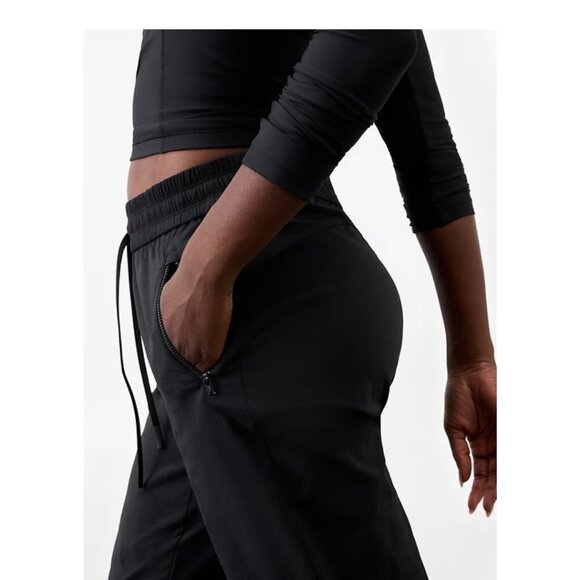 Athleta Women's Trekkie North Relaxed Mid Rise Jogger Plus Size Black Size 22 - Picture 4 of 11